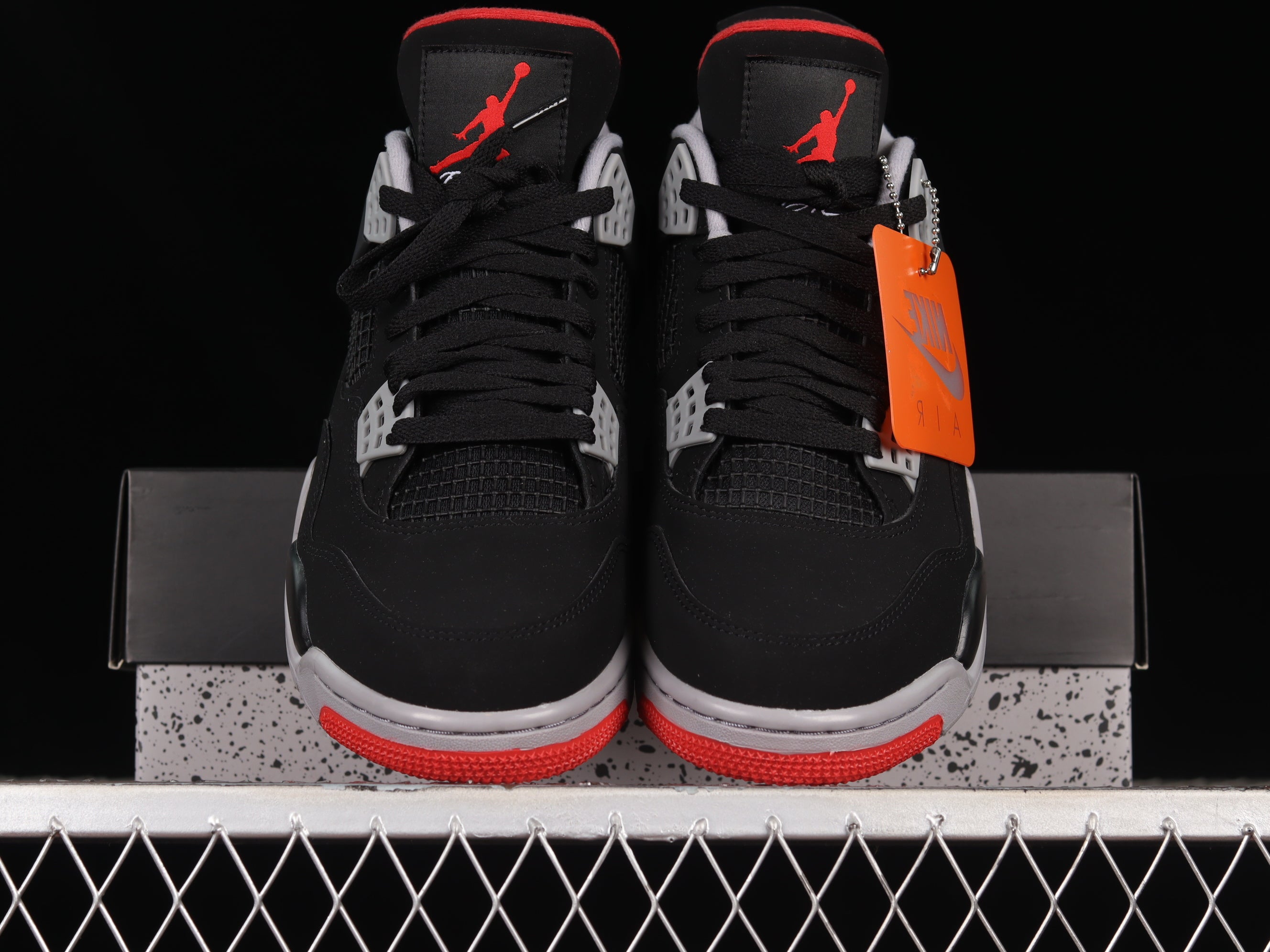 Jordan 4 Bred
