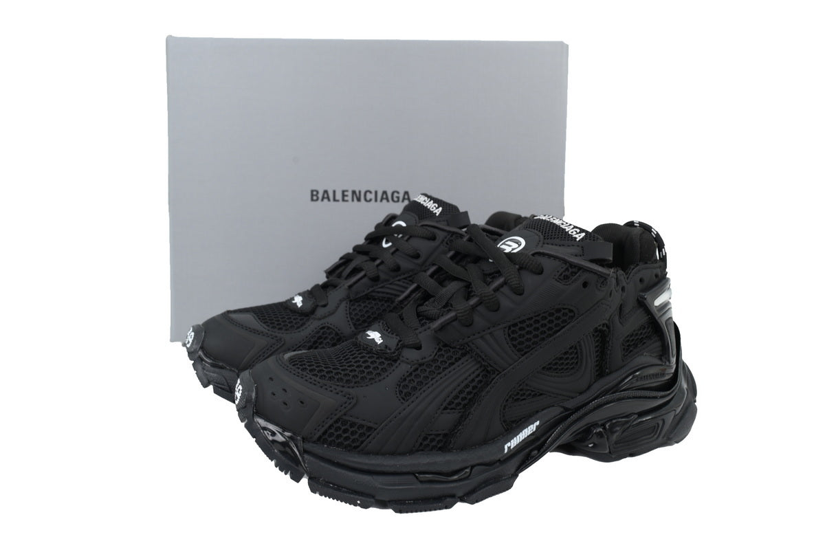 Balenciaga Runners Black